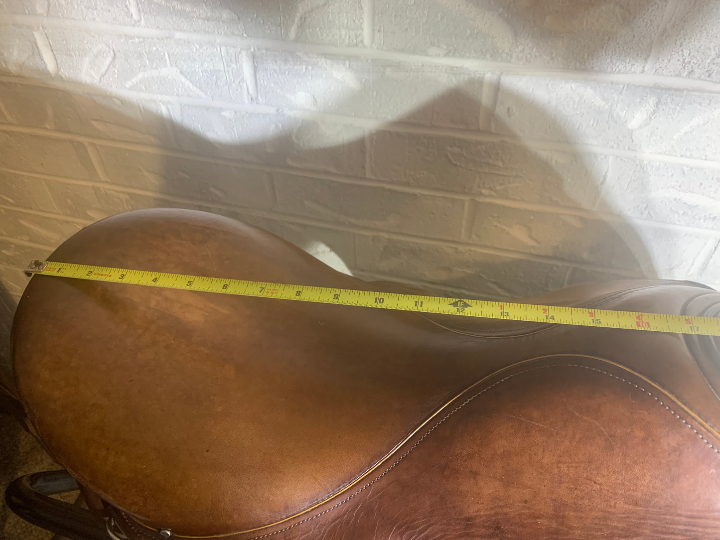 17” Unbranded Dressage Saddle